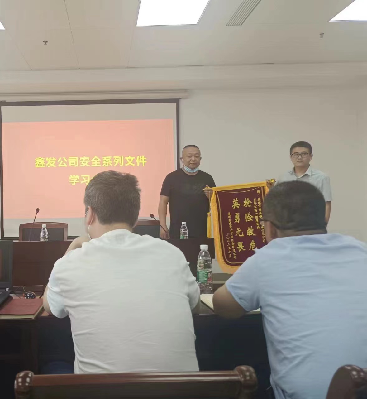 1655452000215970.jpg 4606e9cf1988a6361738589db3ff592.jpg